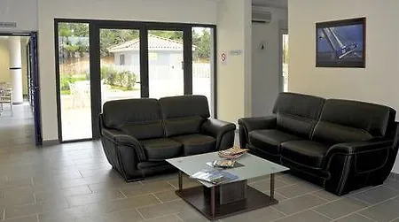 Appart'city Classic Centre Aparthotel Nimes