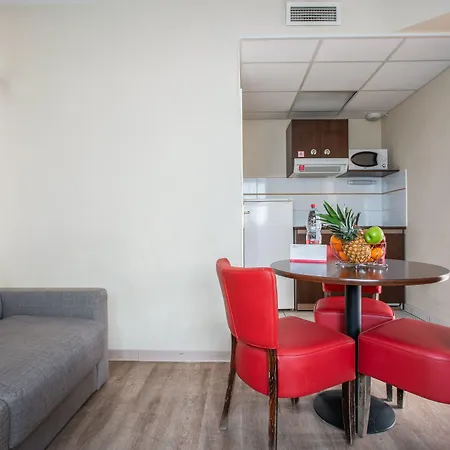 Lägenhetshotell Appart'city Classic Nîmes